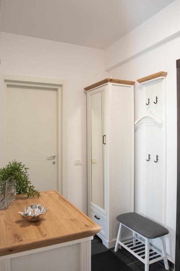 Lazo Two Room- Luxury Apartment Bucharest Luaran gambar