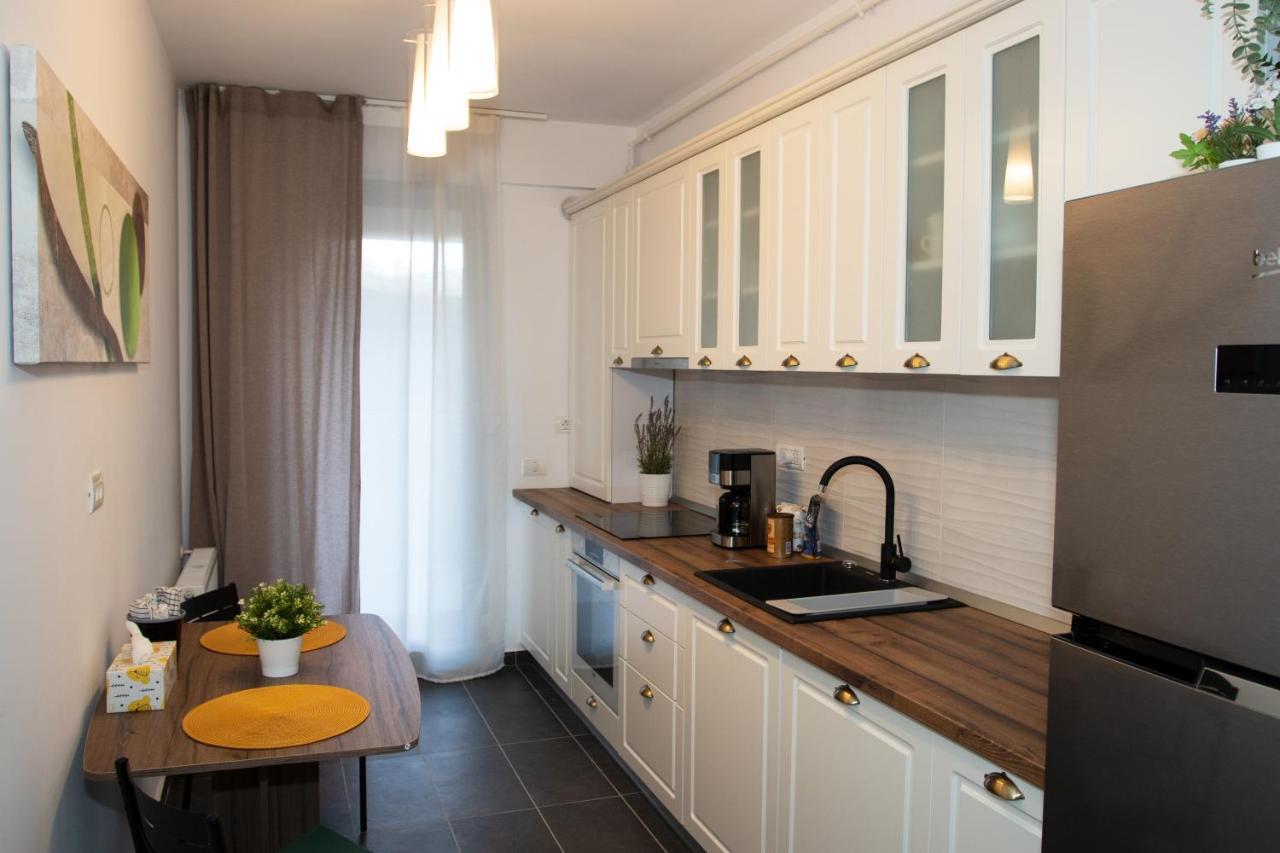 Lazo Two Room- Luxury Apartment Bucharest Luaran gambar