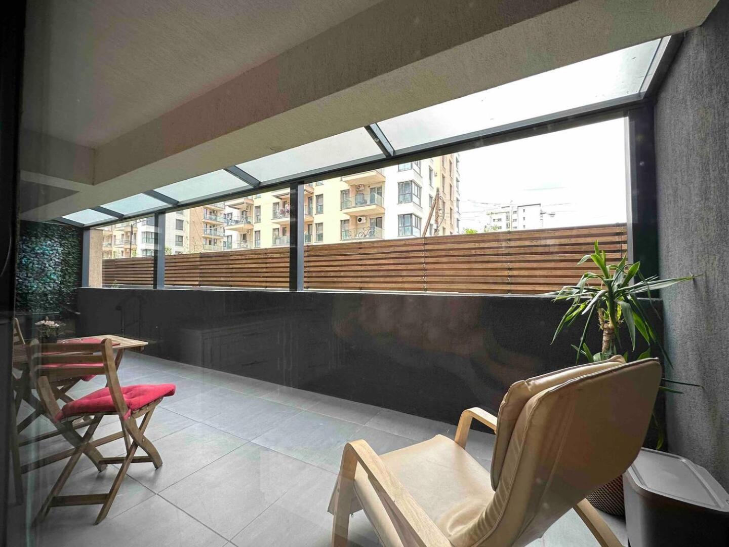 Lazo Two Room- Luxury Apartment Bucharest Luaran gambar